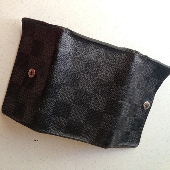 Louis Vuitton, Damier Graphite 6-Hooks Key Case - Picture 10 of 16